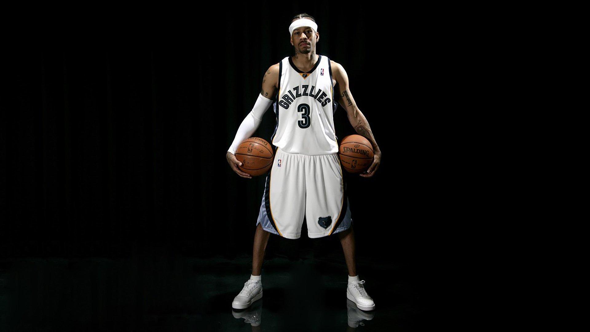 前勇士功勋老将温情回归主场，全场起立致敬高呼迎回一代传奇 伊戈达拉场边受访豪言，这支队伍明年必将再度统治联盟！